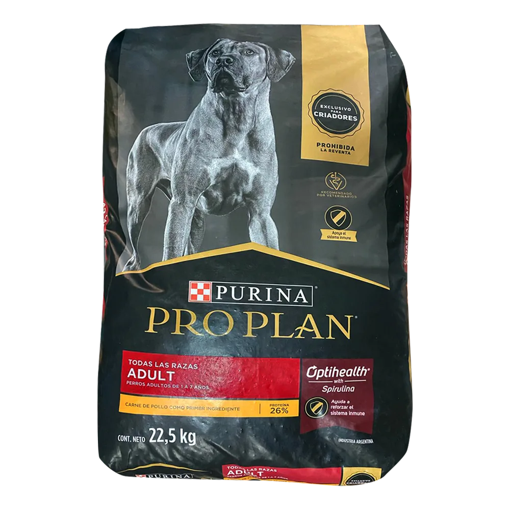 Bolsa negra con detalles dorados y rojos un perro de raza grande color gris en la portada, es el alimento Pro Plan Adulto para perros de Toda Raza
