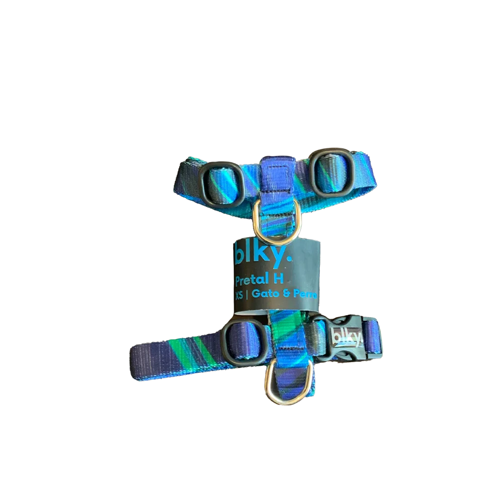 Pretal para paseo de gatos y perros mini Blky Talla XS. El estampado es vistoso tipo agua marina en colores azules