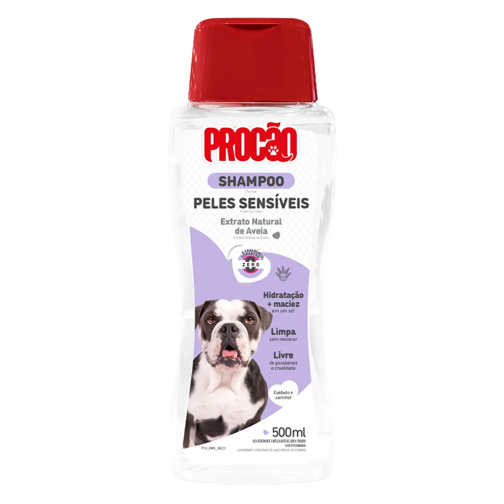 Envase transparente con un perro Bulldog en la etiqueta de Shampoo de Avena Procao para pieles sensibles en su presentación de 500 mL