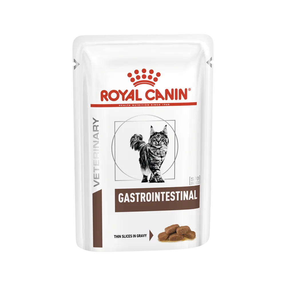 Sobrecito blanco con detalles marrones de comida húmeda para gatos Royal Canin Gastrointestinal Feline Gravy
