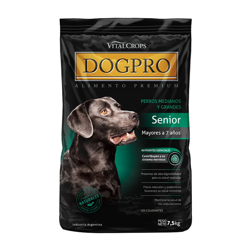 Bolsa negra de 7,5 kg con detalles verdes y dorados de DogPro Adulto Senior, alimento para perros adultos mayores de 7 años y acompañada de un frisbee de regalo
