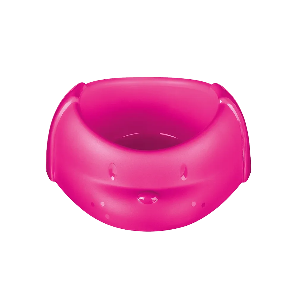 Tazón Para Perro de San Remo en color rosado, tiene la cara de un perrito en la parte frontal, tiene una capacidad de 650 mL