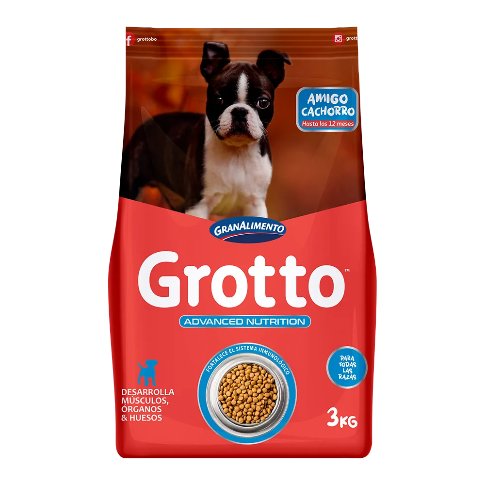 Bolsa roja con detalles blancos y azules de alimento para cachorros Grotto, tiene un bulldog ingles cachorro en la portada