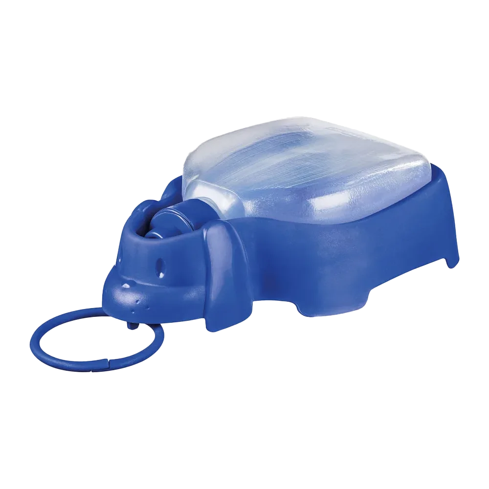 Bebedero Portátil San Remo en color azul. Es un bebedero plegable de plástico con cara de perrito en la parte frontal y tiene una argolla en la parte superior para poder llevaro colgado