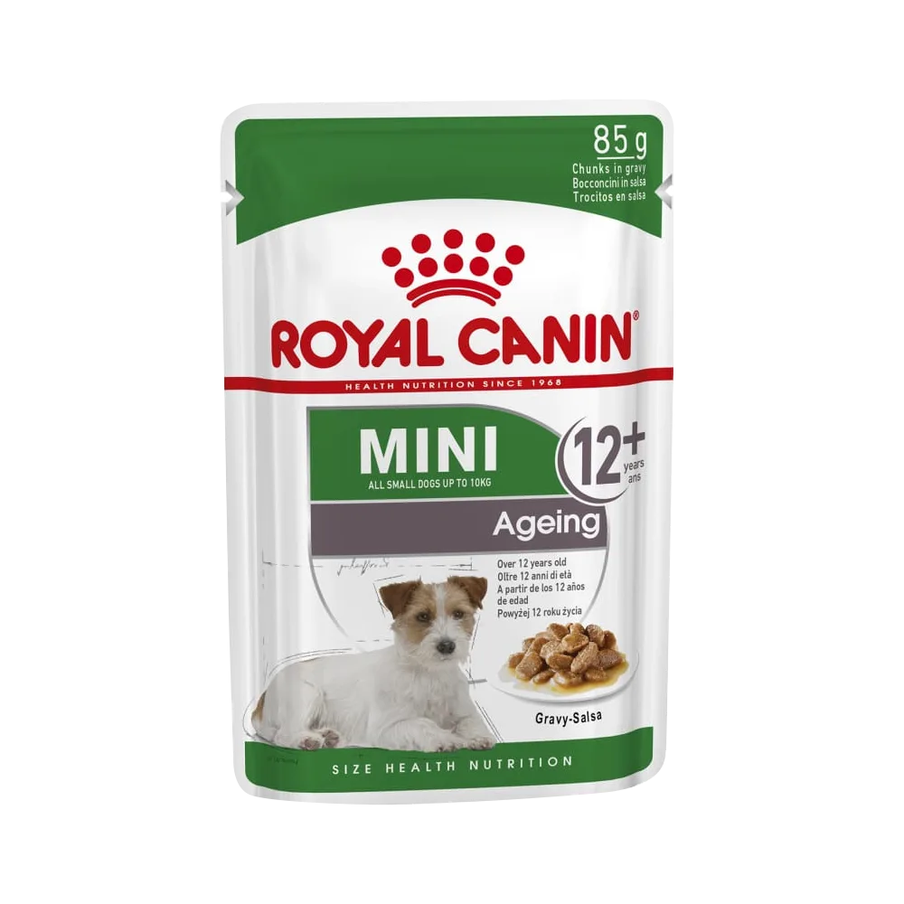 Sobre de alimento Royal Canin Mini Ageing 12+ En Salsa, es de color blanco con detalles verdes y un perro pequeño en la portada. Alimento húmedo para perros de más de 12 años