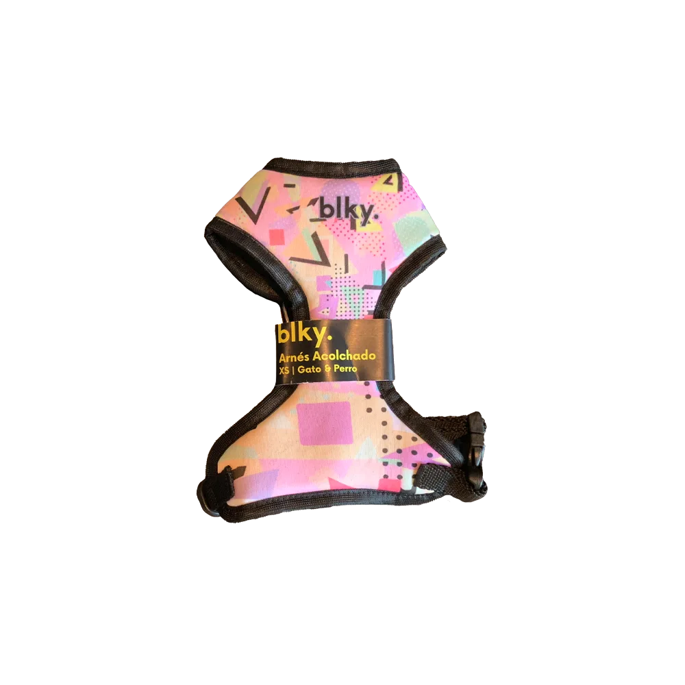 Pechera Arnés Blky Talla XS para perros pequeños con estampado "Rockola".El estampado es vistoso y utiliza patrones inspirados en el diseño Memphis". 