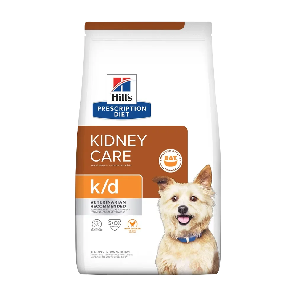 Bolsa blanca de alimento Hill's PD k/d Canine Renal Care para perros con problemas renales, la bolsa de fondo blanco tiene colores marrón y naranja, y una franja marrón en la parte superior, tiene un perro peludo de raza pequeña color beige en la esquina derecha inferior