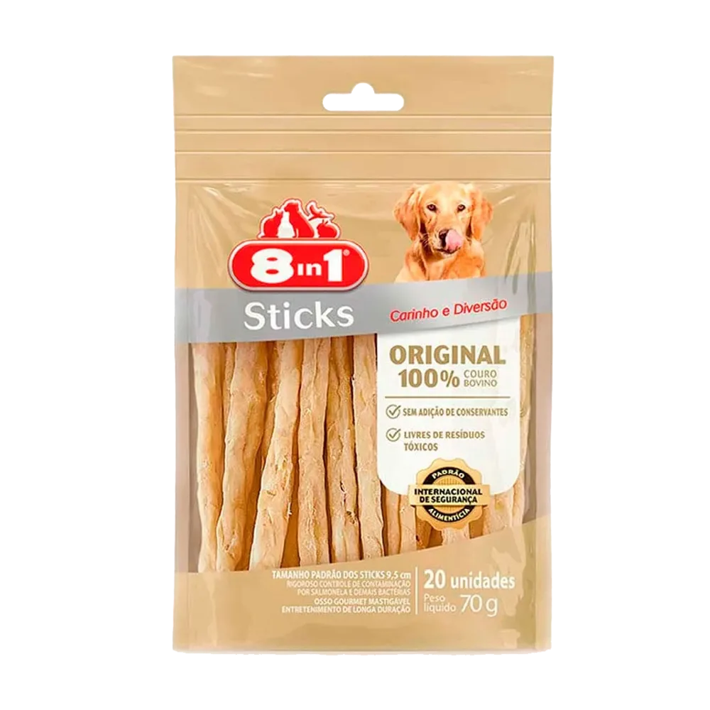 Paquete de snacks Palitos Masticables 8in1. Es de color dorado con una transparencia que permite observar los 20 palitos con sabor a pollo. En la parte superior muestra el logo y un perro labrador