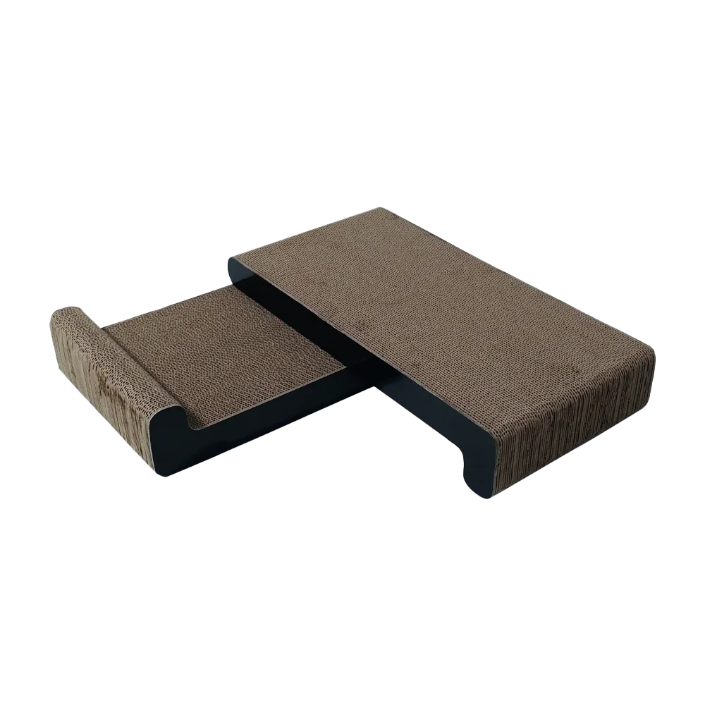 Rascador Para Gatos Montana de la línea de M-Pets, son dos piezas de rascador con forma rectangular hechas de cartón corrugado, están posicionadas de manera perpendicular.