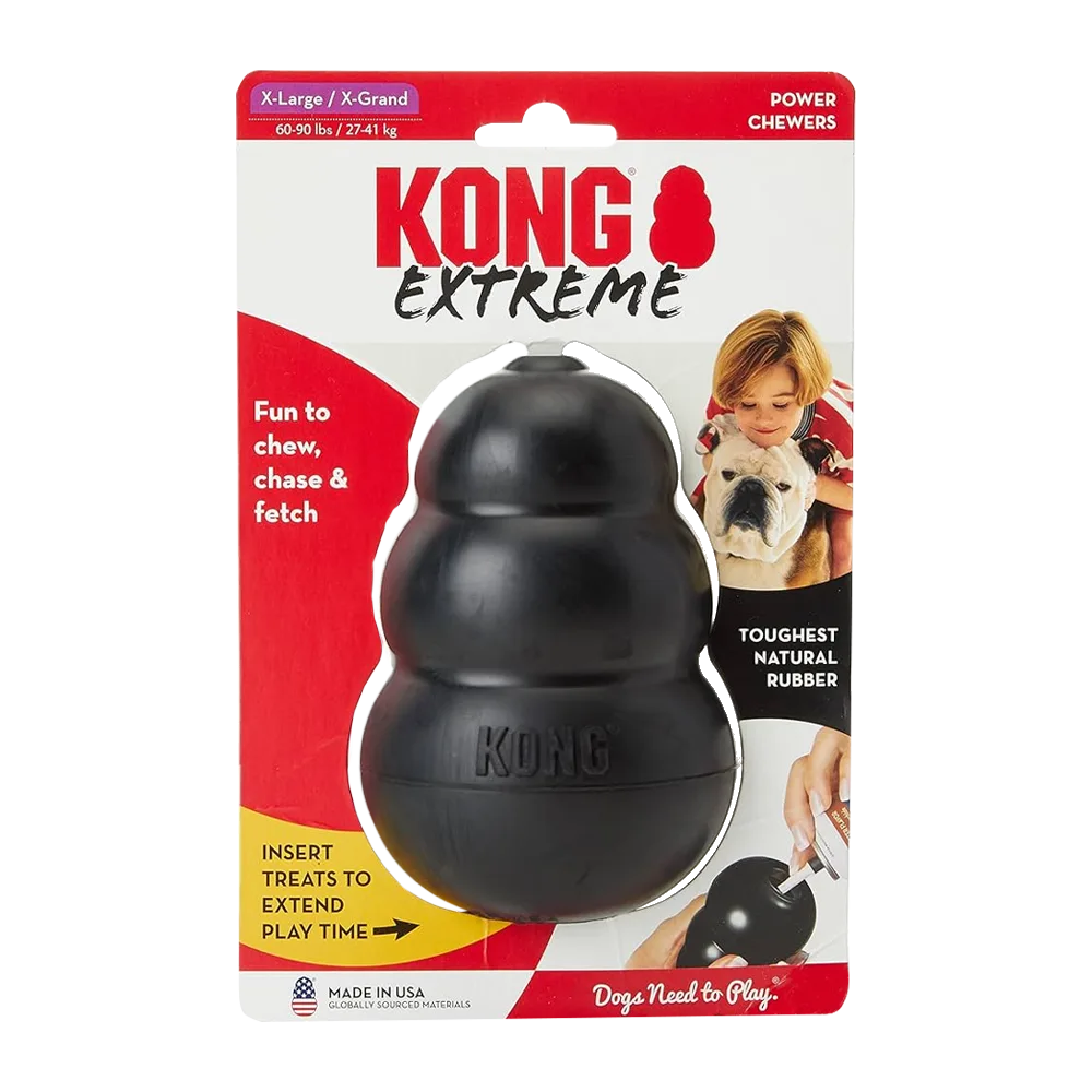 Juguete Kong Extreme talla XL en su empaque original. Es un juguete de goma negra extra fuerte, el empaque tiene detalles blancos y rojos