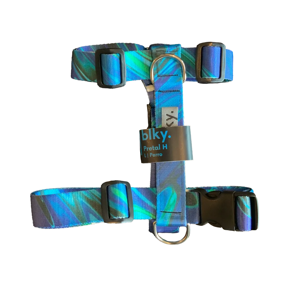 Pretal para paseo de perros grande Blky Talla L en estampado Ramé. El estampado mezcla colores azules, violetas y aquamarina.