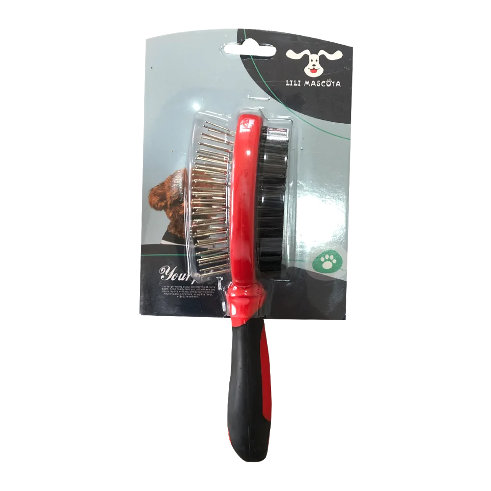 Cepillo Doble Cara color negro con mango rojo, tiene cerdas suaves color negras de un lado y cerdas duras del otro extremo.