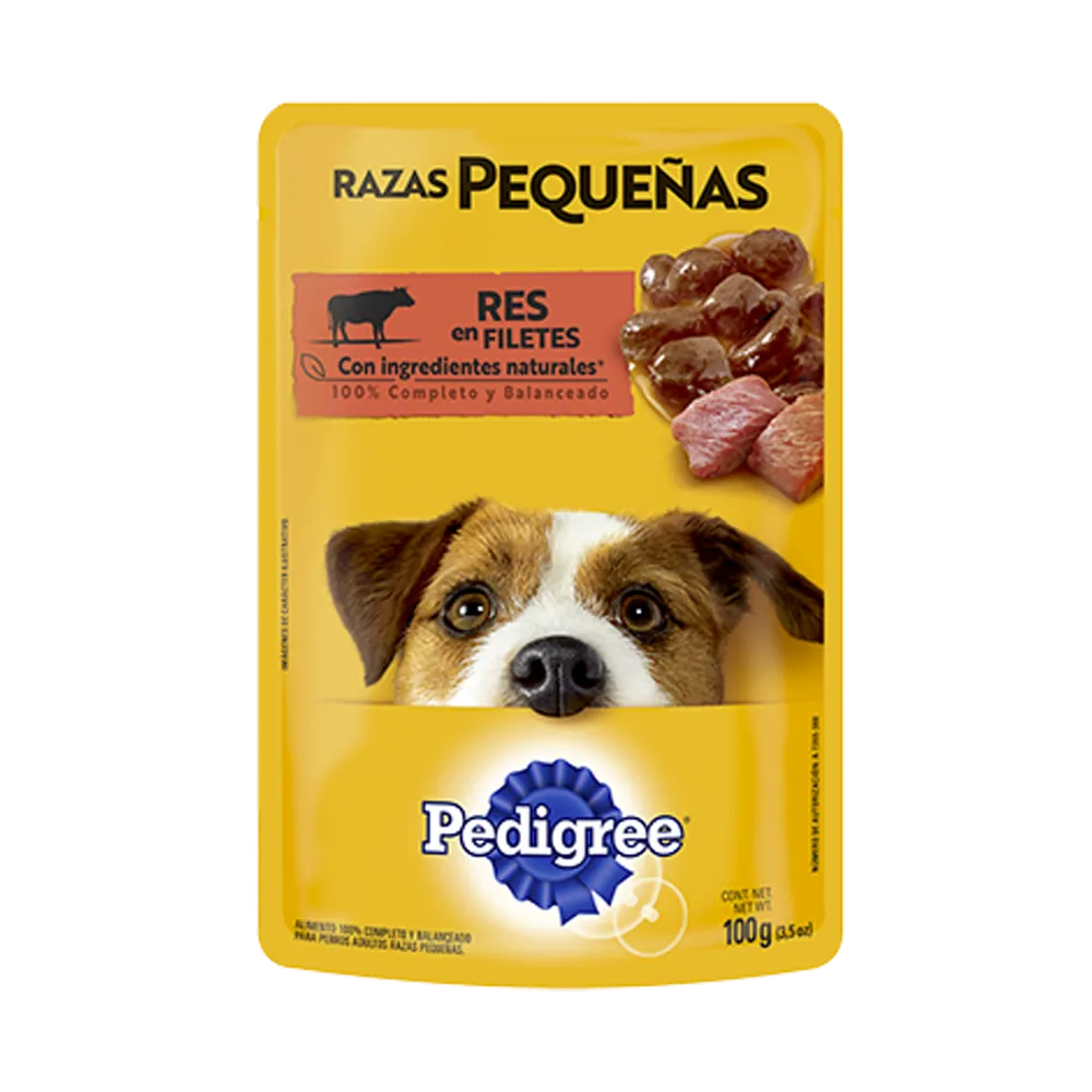 Sobre de alimento húmedo Pedigree Adulto Carne en Filetes para perros de raza pequeña en su presentación de 100gramos. La bolsa es amarilla con detalles rojos y tiene la imagen de un perro pequeño